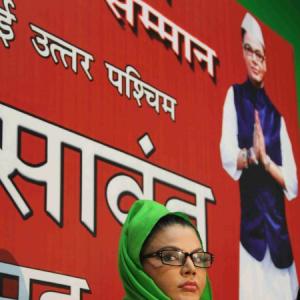 'Mirchi girl' Rakhi Sawant wants to spice up LS polls in Mumbai