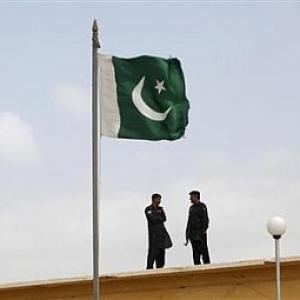 Pak tells Hindu, PTI journalists to pack up and leave