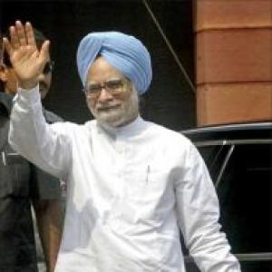 Manmohan Singh checks in at new residence