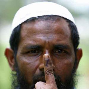 VOTE: Sena says Muslim voting rights should be revoked!