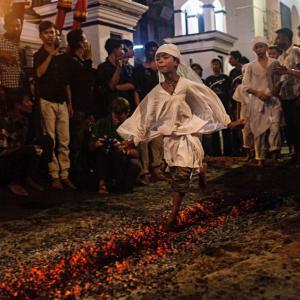 PHOTOS: Muslim world mourns on Muharram