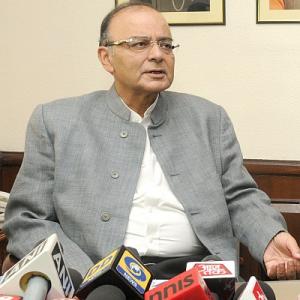 Some problems take care of themselves: Jaitley on BJP-Sena crisis
