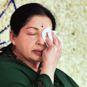 Can Karnataka's decision to move SC against acquittal thwart Jaya's plans?