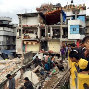 Nepal quake toll reaches 8,635, over 300 missing