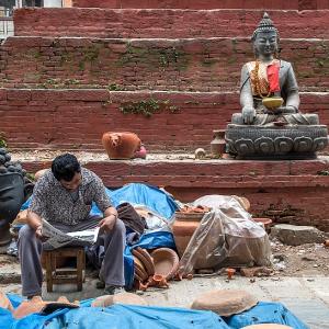 Rescuers yet to reach worst-hit Nepal villages; survivors turn angry