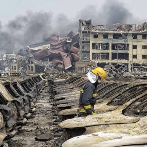 Death toll from Tianjin explosions climbs to 104