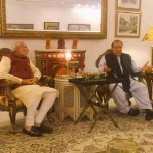 Daal, saag, Kashmiri tea: Modi's Lahore menu