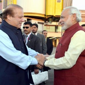 Amid tension on border, PM Modi greets Sharif on birthday