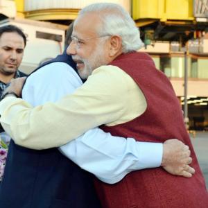 Pakistan politicians hail Modi's visit; Hafiz Saeed obviously doesn't