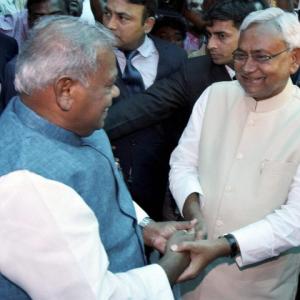 Nitish takes oath as Bihar CM for 4th time, rewards loyalists