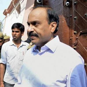 Cops on lookout for 'absconding' Janardhan Reddy in a ponzi scheme case