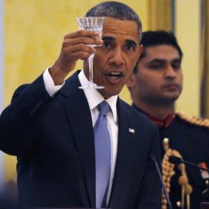 At Rashtrapati Bhavan, Obama raises a toast to Indo-US 'dosti'