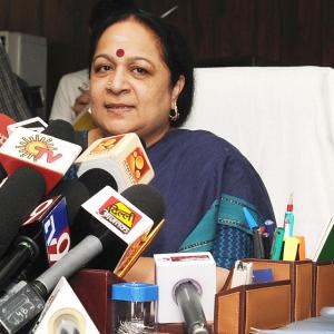 'Suffocating atmosphere' in Cong forces Jayanthi Natarajan to quit