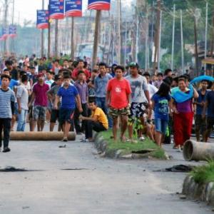 Police, agitators clash in curfew-bound Greater Imphal