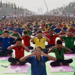 'Those who boycott yoga day are playing dirty politics'