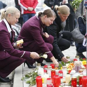 Germanwings A320 crash: Investigators begin examining black box