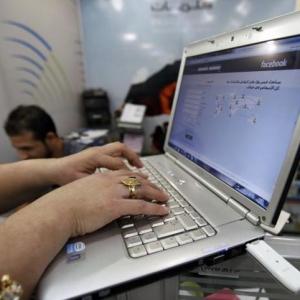 'Government cannot, should not regulate the Internet'