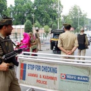 Constable guarding JK minister's house flees with rifle, ammo