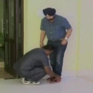 BOO Mamata minister who got security personnel to tie his laces