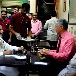 PIX: Modi dines with Lee at Indian restaurant in Singapore