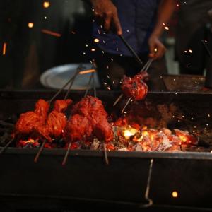 Gujarat and Chhattisgarh jump on the 'ban-wagon', stops sale of meat for a week
