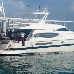Maldives President escapes unhurt in speedboat blast
