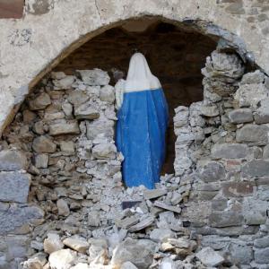 PHOTOS: Faith in ruins after Italy's quake