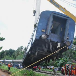 12 bogies of Malabar Express derail, rail traffic hit in Kerala