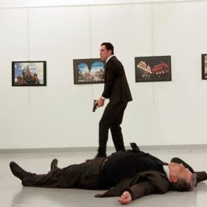 Russian ambassador to Turkey shot dead, gunman shouted 'Don't forget Aleppo'