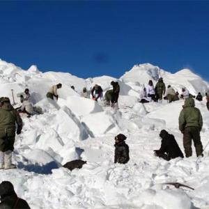 1 jawan dead, 1 injured after avalanche hits Siachen