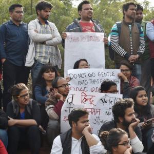 While JNU teachers boycott classes, VHP, Bajrang Dal protest outside