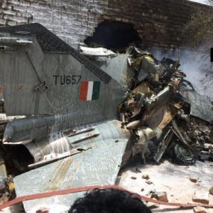 IAF's MiG-27 crashes into Jodhpur building