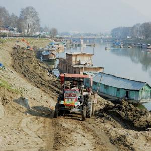 Work is finally on to save Kashmir from another deluge