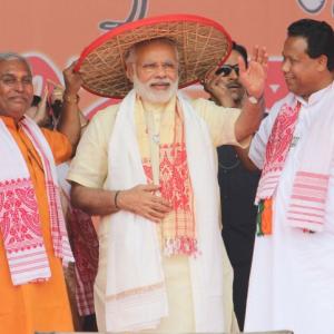 I sold Assam tea, have special bond with this state: Modi
