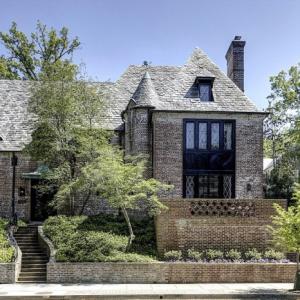 PHOTOS: A new house for the Obamas