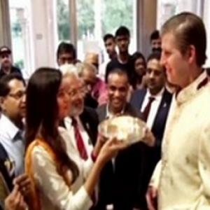 Trump junior goes desi; does aarti ahead of Election Day