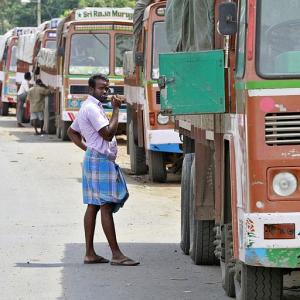 Demonetisation brings trucks to a halt; drivers 'virtually begging' for food
