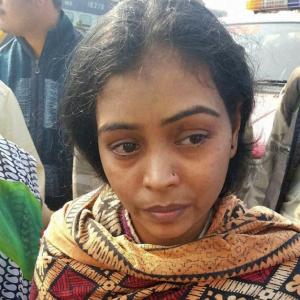Kanpur train derailment: Bride travelling for wedding searches for father