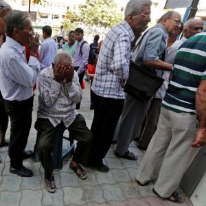 Demonetisation: Delhi man dies while waiting in bank queue