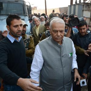 Yashwant Sinha leads team to meet Hurriyat; BJP, Centre deny sending him