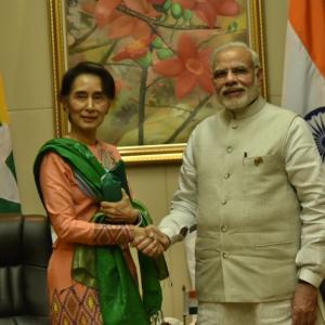 PM Modi meets Myanmar's Suu Kyi; discuss bilateral security cooperation