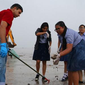 After the immersion, Mumbaikars join hands to clean beaches