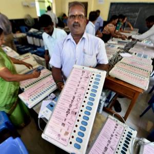 Even manufacturers can't manipulate EVMs, says EC