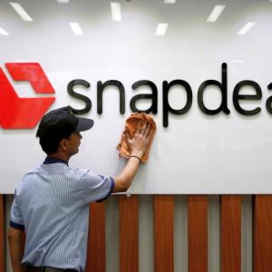 Snapdeal keen to buy smaller rival ShopClues