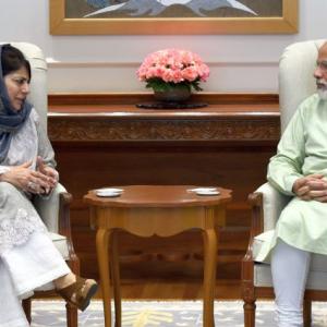 Talks not possible during stone-pelting: J-K CM after meeting PM
