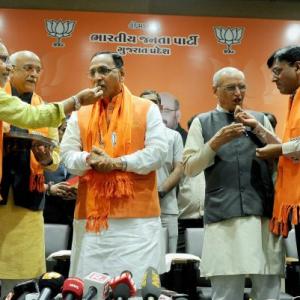 After early jitters, BJP set to retain power in Gujarat