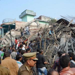 7 dead as under-construction building collapses in Kanpur