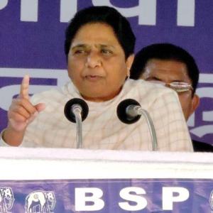 Maya asks Muslims to vote for BSP, again