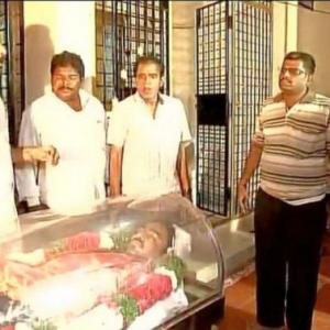 Indian engineer, shot dead in Kansas cremated in Hyderabad