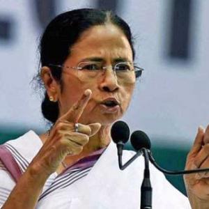 Modi can't lead the nation, he should step down: Mamata